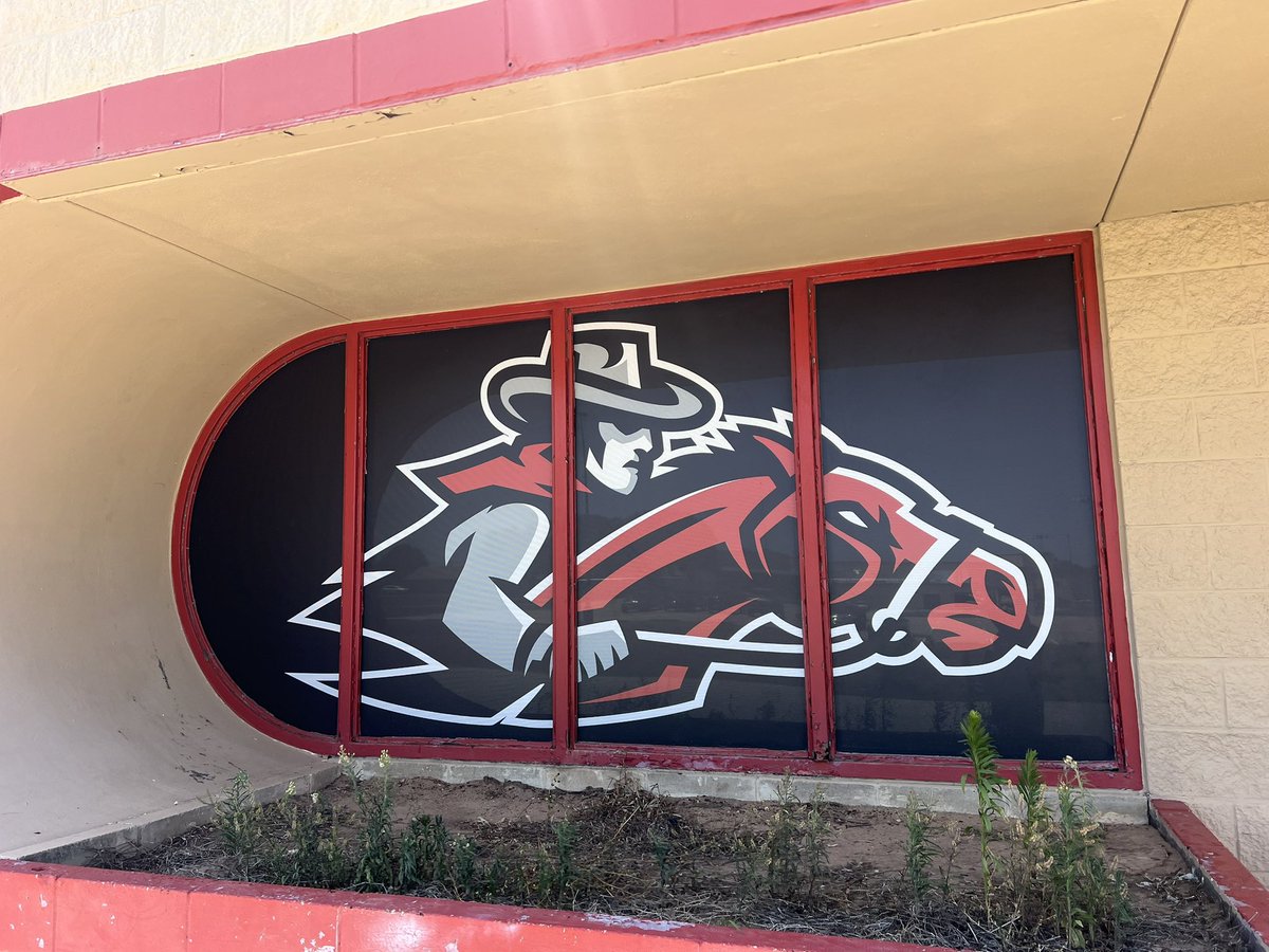 S/O to <a href="/CoachRxGarza/">Ray Xavier Garza</a> for taking some time to talk about <a href="/BFTerryFootball/">BF Terry Football</a> !
<a href="/Darnelljackson6/">Darnell Jackson </a>