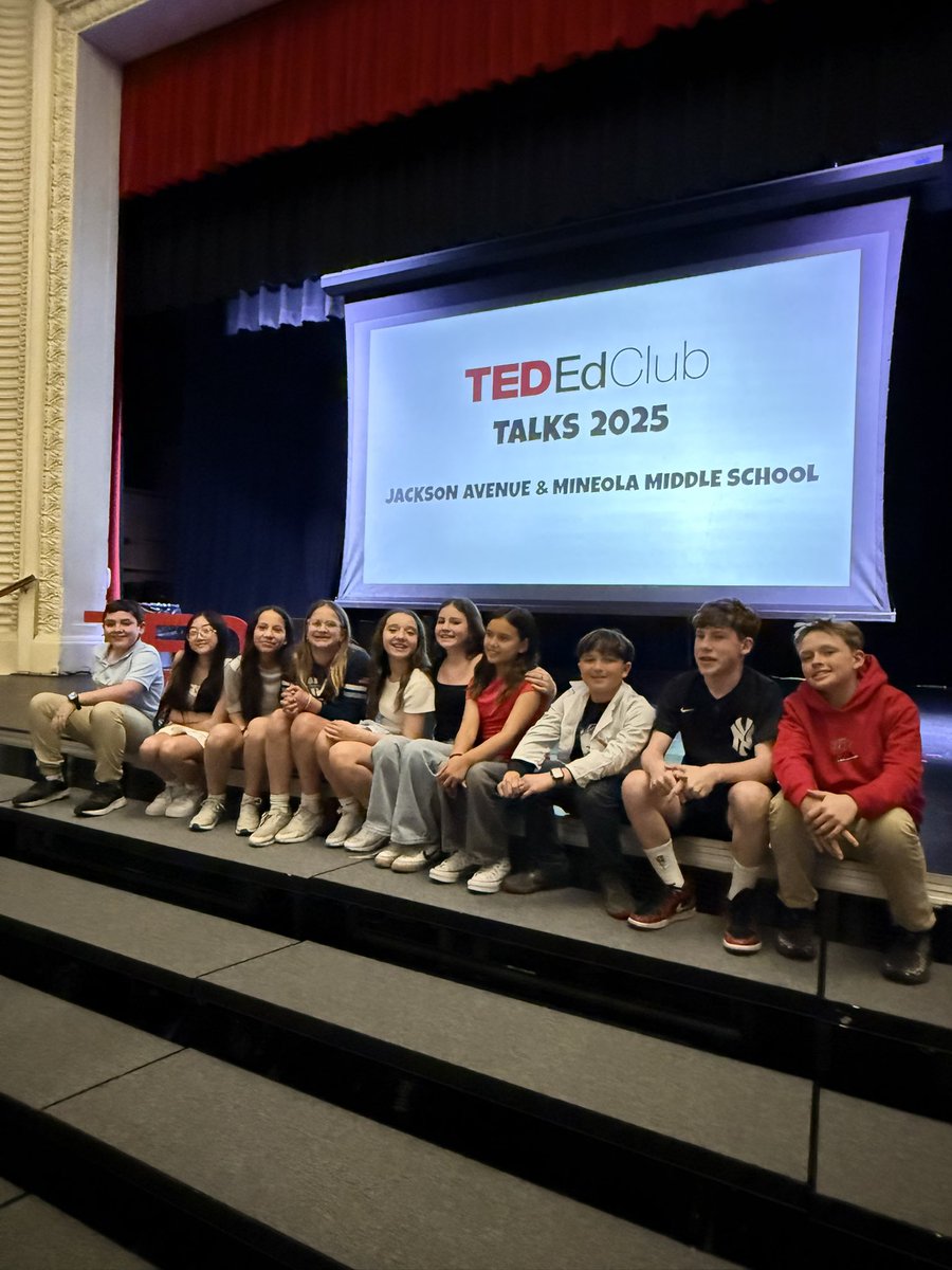 Tracey Hanes tweet media