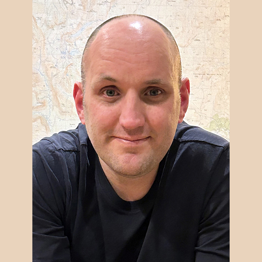 CEANNARD ÙR AIG FÈISEAN NAN GÀIDHEAL

Tha a’ bhuidheann ealain Ghàidhlig air Calum Ailig Macmhaoilein ainmeachadh mar Cheannard ùr.
Leughaibh shorturl.at/zKoGh

Fèisean nan Gàidheal has appointed Calum Alex Macmillan as its new Chief Executive 
Read shorturl.at/iobkS