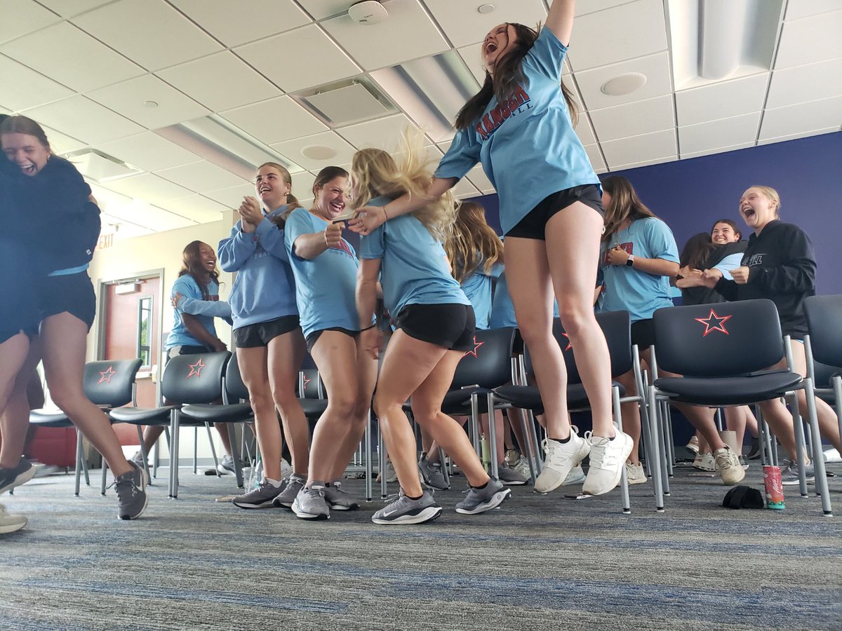 Now what could have <a href="/NWCCSoftball/">Northwest Ranger Softball</a> this excited? 👀👀

#ALLN