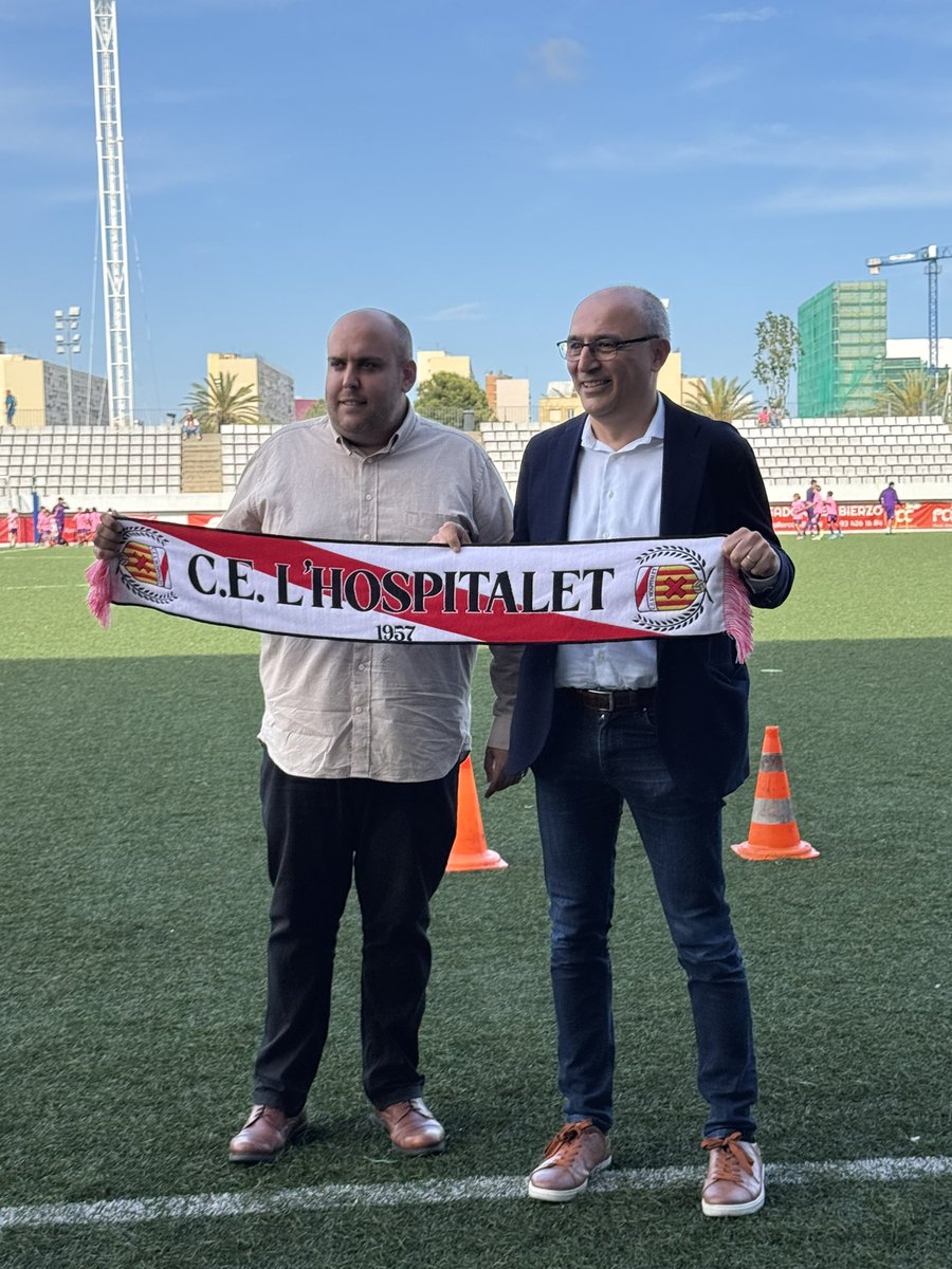 HospiRadio (@hospiradio) on Twitter photo <a href="/JavierDeSanNic1/">JaviNico88</a> Presentado como nuevo director deportivo del club👏🆕
Mucha suerte !! estamos ilusionados y confiados en que será un gran proyecto.
Arranca el <a href="/CELHospitalet/">CE L'Hospitalet</a> 25/26❤️🤍 <a href="/JavierDeSanNic1/">JaviNico88</a> Presentado como nuevo director deportivo del club👏🆕
Mucha suerte !! estamos ilusionados y confiados en que será un gran proyecto.
Arranca el <a href="/CELHospitalet/">CE L'Hospitalet</a> 25/26❤️🤍