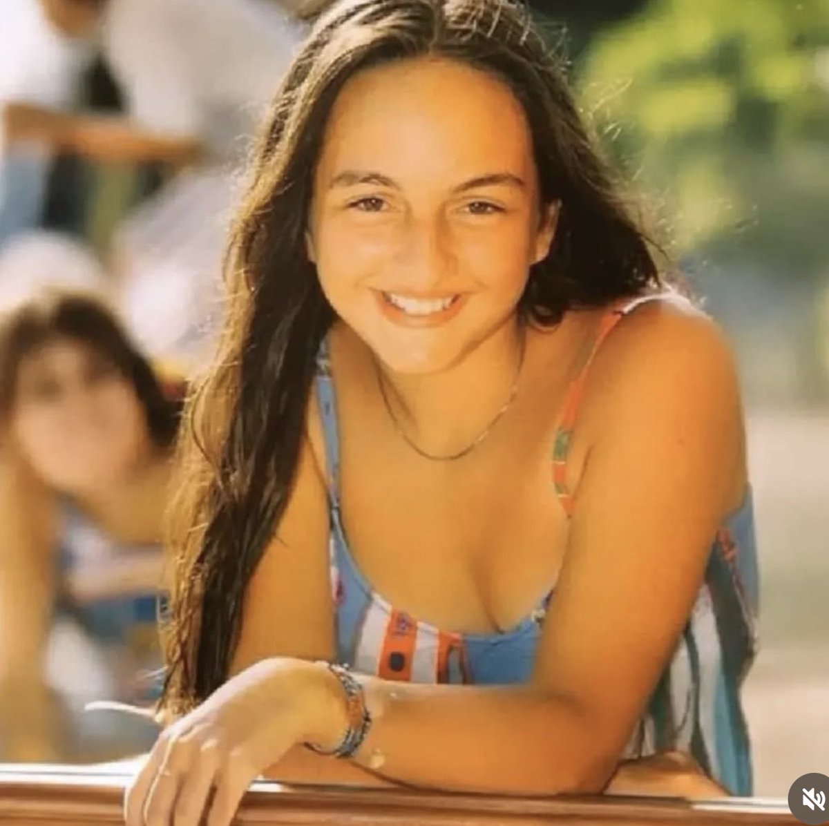 1-Bu flood 2000 yılında boğazı neredeyse kopma noktasına gelecek şekilde kesilerek öldürülmüş, çağla tuğaltay cinayetinde adı geçen çağlanın erkek arkadaşı hakkındadır.