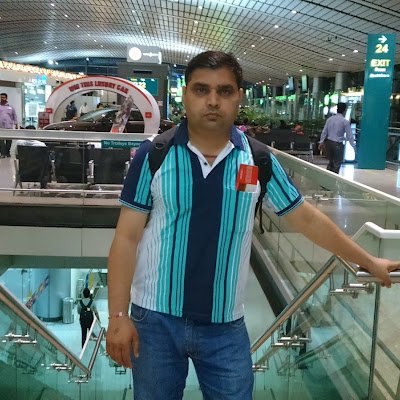 Uttamveeryadav's tweet image. ये भाँड़ सी सकल वाला कितनी गालिया दे रहा है 
अगर इसको सामने खड़ा कर दिया जाए न तो मुझे पूरा यकीन है इसकी पेंट गीली हो जाएगी 

इसको बोलो पहले अपनी गा@$#ड बचा कहि फ़टी तो नही पड़ी इसकी 

उदाहरण: बेहरे को लगता है कि में बेहरा तो सभी बेहरे होंगे 
ठीक यही हाल इसका है