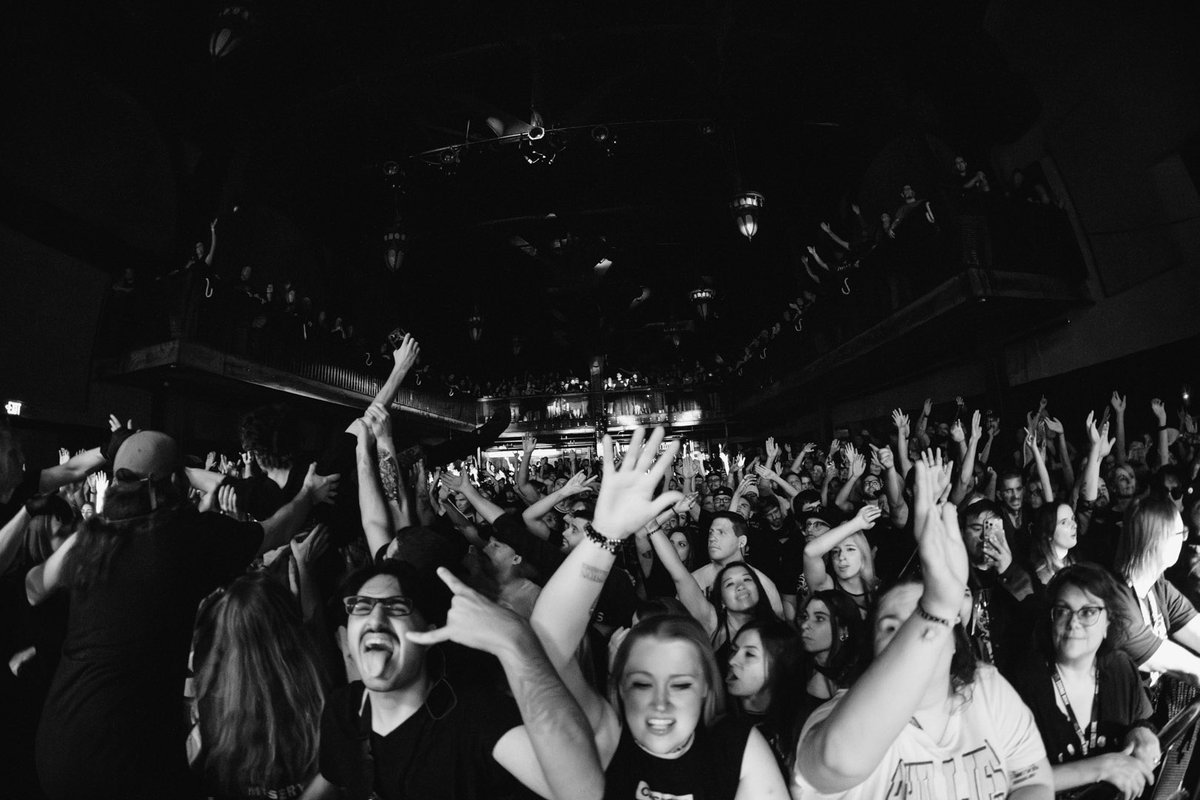 MemphisMayFire's tweet photo. We love you, Philly! Tonight we’re in Baltimore – SOLD OUT. Five shows left, let’s rip it.

📷: @CaaalebArnaud https://t.co/nqNvaxj4PJ