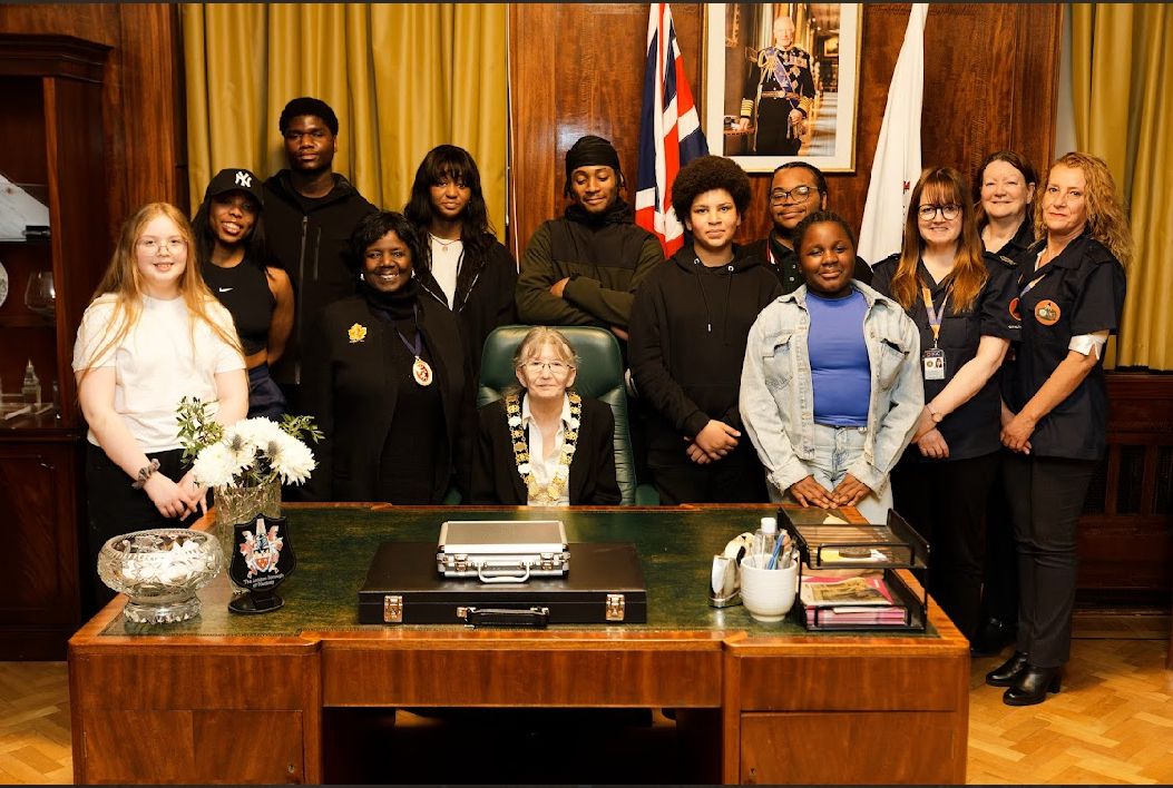The High Sheriff of Greater London, the Joint Civil Defence Team, Layah the winner of the UK Rap Game and young Hackney ...it doesn't get any better!
From Hackney with Love ♥️
