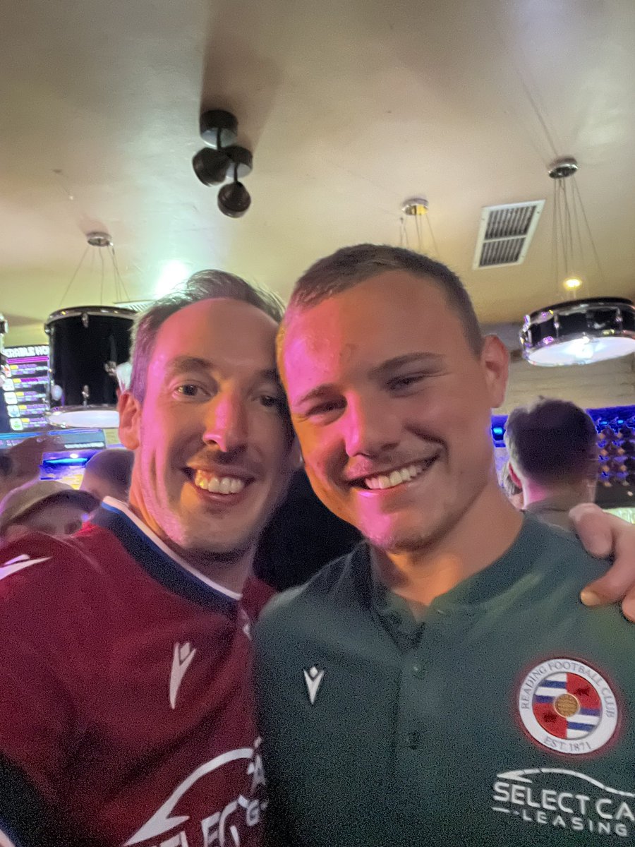rossTheTwit's tweet image. Happy birthday @JaydenWareham! Apologies if you felt violated in this pic. 😆