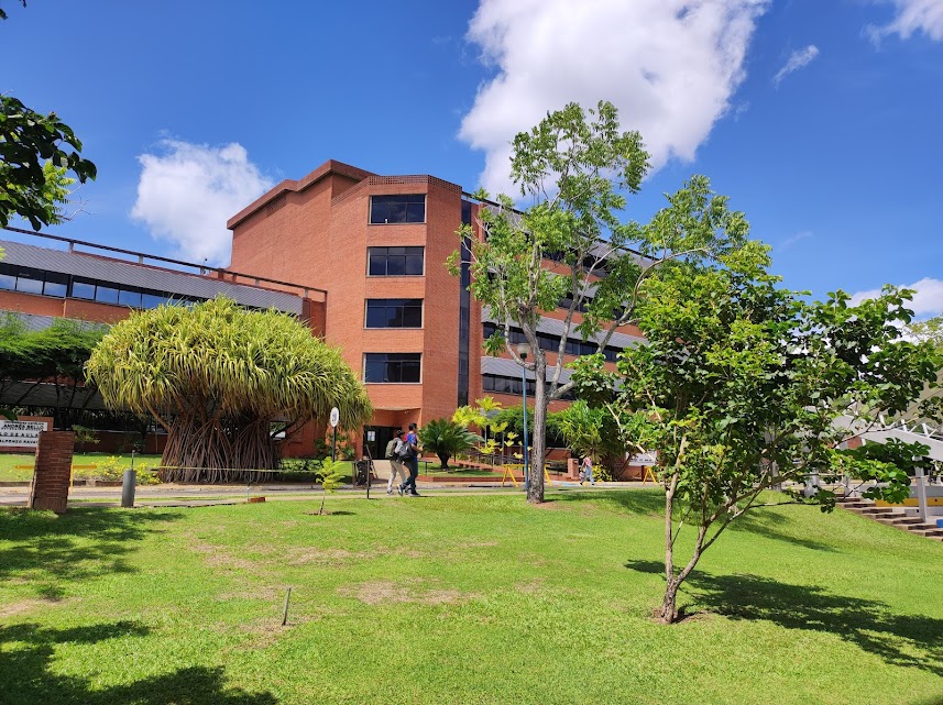 ¿Sabías que en la UCAB Guayana ampliamos nuestra oferta académica?

Conoce nuestras nuevas carreras técnicas:
-TSU en Diseño y Producción de Software.
-TSU en Seguridad y Salud Laboral.

Para más información, ingresa al link ⬇️
ucab.edu.ve/informacion-in…