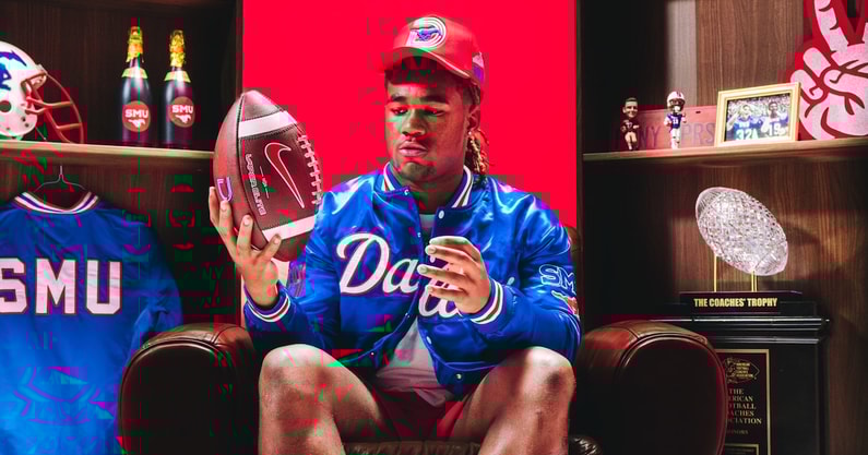 BREAKING: Chester (Va.) Huguenot linebacker Markel Dabney announced his commitment to SMU on Tuesday, choosing the Mustangs over Michigan, Pitt and Virginia Tech.

“This team will be competing for a National Championship in the next few years.”

STORY: on3.com/news/smu-rhett…