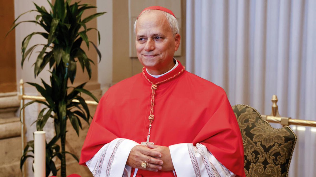 EdwinNunez1646's tweet image. Whenever a cringe lay Catholic or an apologist pejoratively refers to “Pastor Bob’s” church, remind them that they unironically have a Pope Bob now.