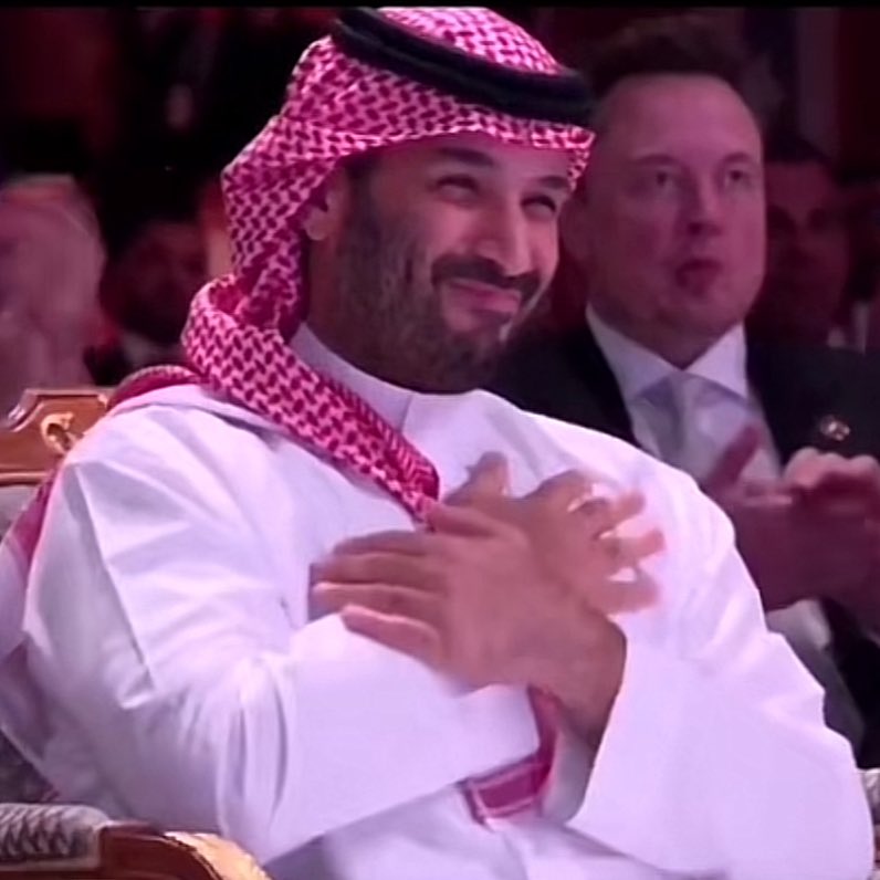 اذا مو اجمل حضن🥹♥️
#مالك_شبيه_ياسيدي