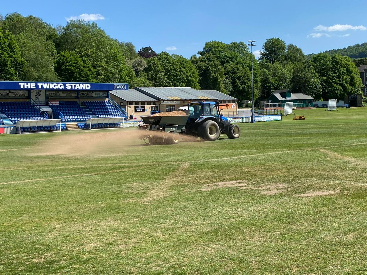 ๐ ๐ฎ๐๐น๐ผ๐ฐ๐ธ ๐ง๐ผ๐๐ป ๐๐ | Est 1878 (@matlock_townfc) on Twitter photo Work started today on the pitch ๐
Sand, root zone, and grass seeding today and then later vertidrain when it rains.
๐ธ <a href="/SGMatlockTownFC/">Steven@MatlockTownFC</a>
#GladsAllOver Work started today on the pitch ๐
Sand, root zone, and grass seeding today and then later vertidrain when it rains.
๐ธ <a href="/SGMatlockTownFC/">Steven@MatlockTownFC</a>
#GladsAllOver