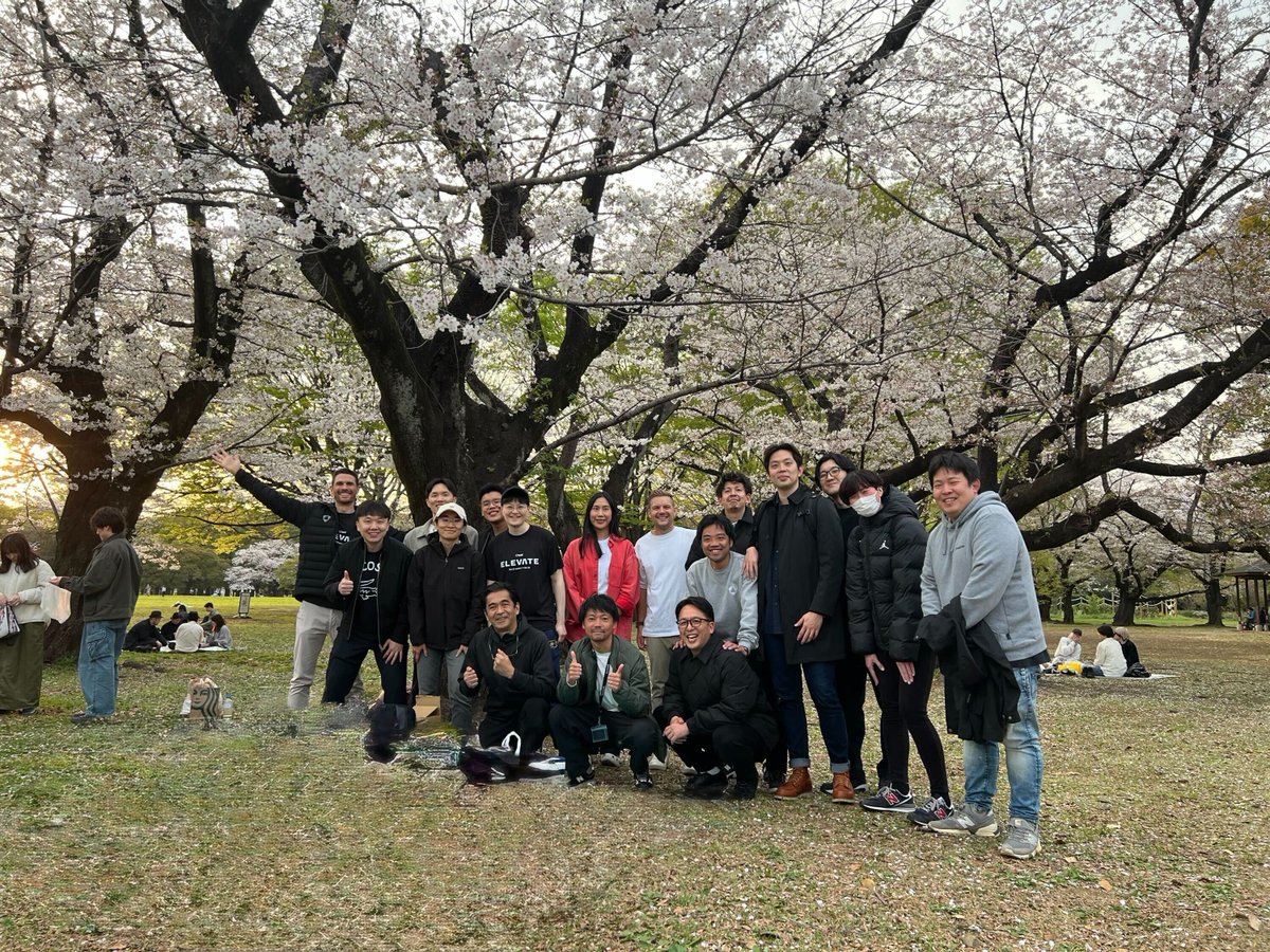 April was a great start to our new fiscal year! Hudl employees showed up to support women in STEM, volunteer in their communities, and connect across time zones and countries.