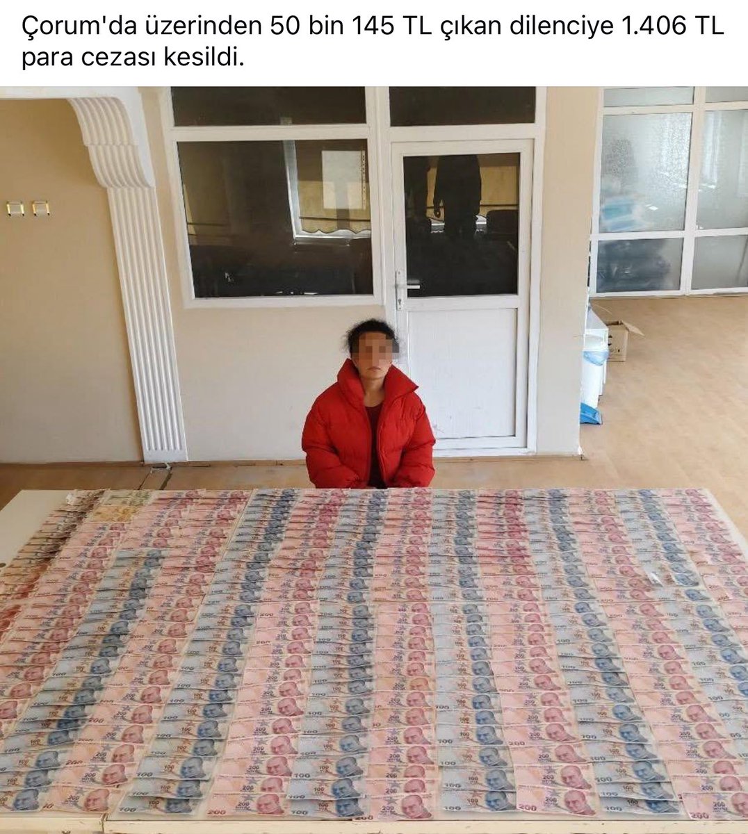 Yerdeki halıyı para zanneden fakirler el kaldırsın 🙆‍♀️