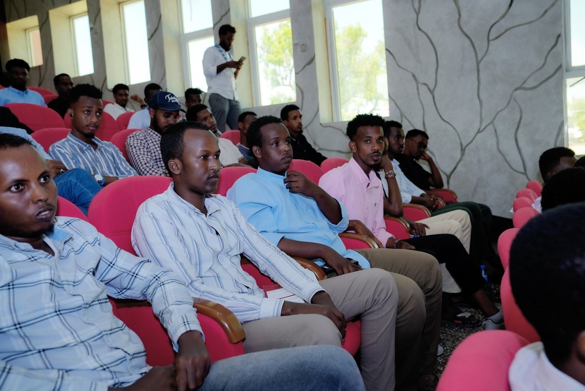 Ministry of Youth &amp; Sports hosted training &amp; awareness session for students,youth organizations to honor SYL history. Historian &amp; Prof.Khalid delivered insights about the history of 15 May followed by an interactive Q&amp;A. 
Minister pledged more programs to boost youth awareness.