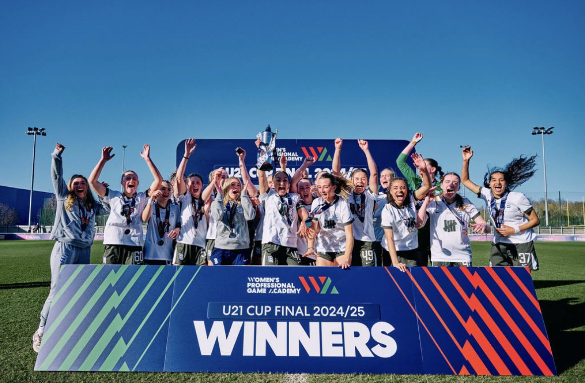And created so many amazing memories that I will never forget. 

Lastly I want to thank all the staff that have helped me get to where I am today, I appreciate you all. Blues will always hold a really special place in my heart.

Thank you for all the support, KRO 💙