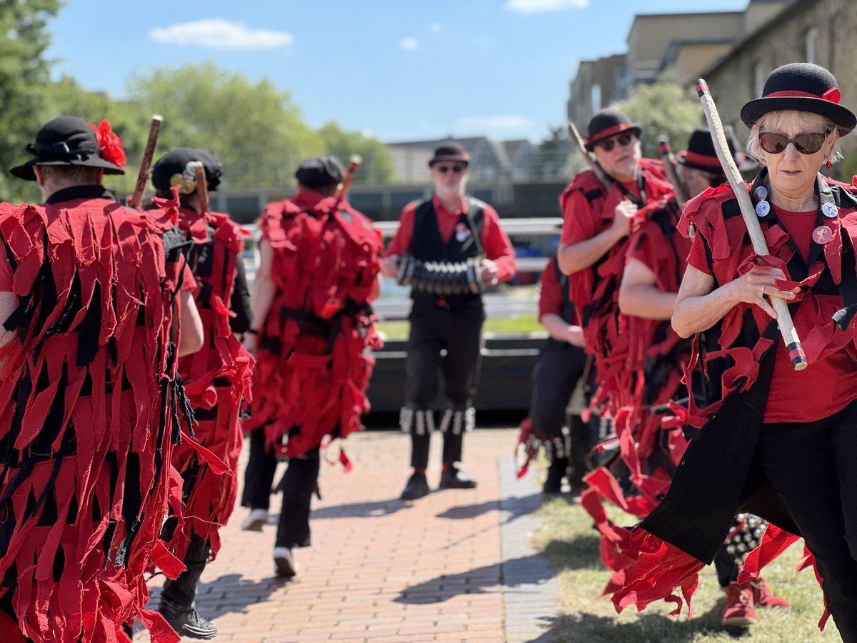 Red Cuthbert Morris tweet media