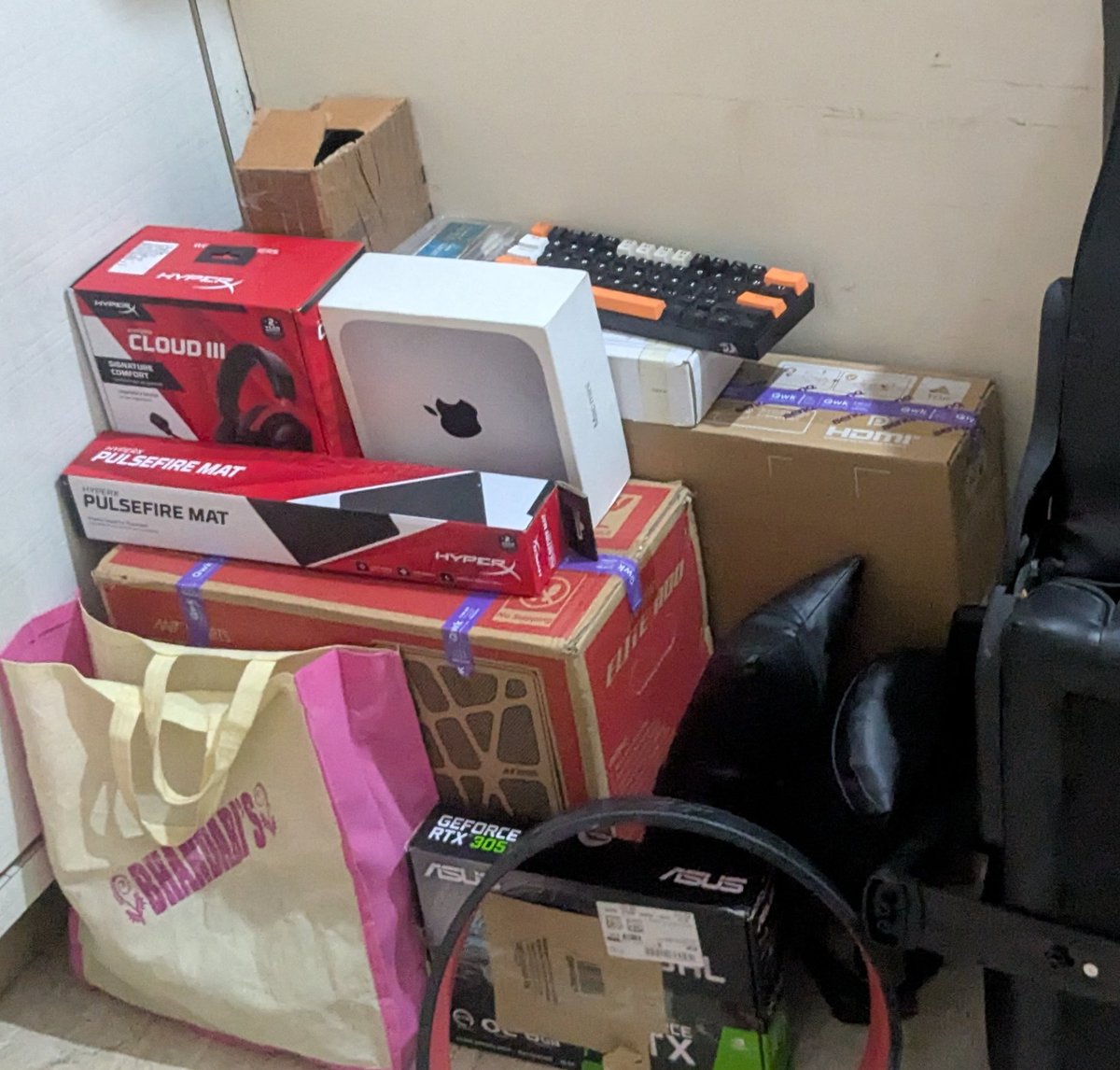 sudarsh_jain_'s tweet image. when a dev moves