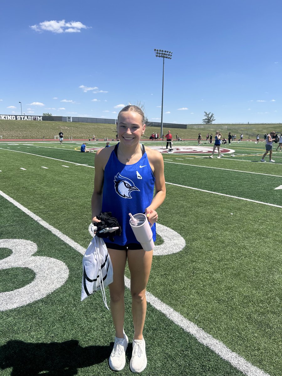 AG Track tweet media