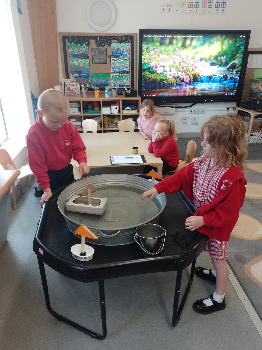 Maybury_F2's tweet photo. This week in our Science investigation we explored materials. We made 3 boats from different materials and discussed which was best to keep the toy goat dry and why. We took turns in groups to share our conclusions. ⛵ 💬@HumberEdTrust @Maybury_School https://t.co/OoysE8FILI