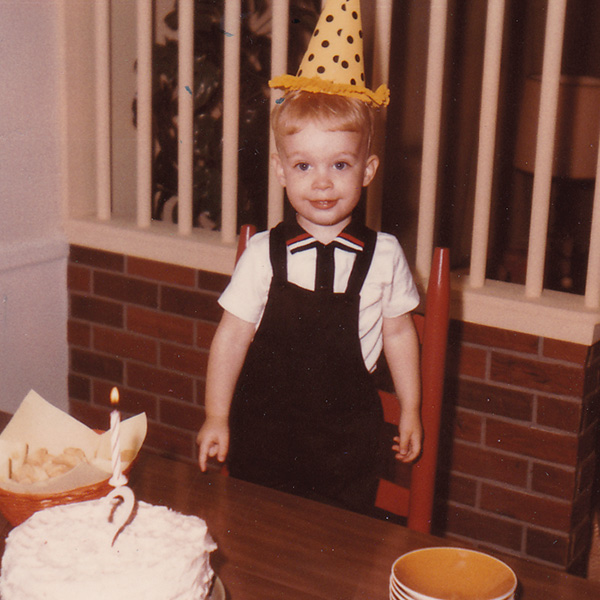 DonStroud2's tweet image. The new "Lend Me Your Ears" is live. This time: I whine about celebrating my #birthday even though it's brought me #joy and #Music. Enjoy! #nostalgia #humor #collegelife #80smusic @UltravoxUK #scrittipolitti #thealarm #thecramps donaldstroud.com/writing_col_lm…