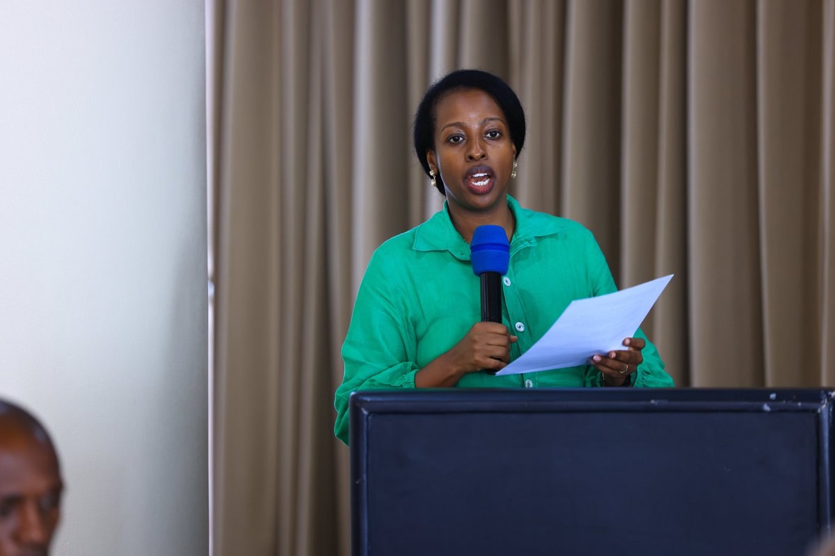 <a href="/MKarekye/">Marcella Karekye</a> of <a href="/GCICUganda/">Government Citizen Interaction Centre</a>, presented a critical analysis on “Persistent Misreporting That Affects the Image of Uganda and Its Exports.”

“Every country has problems, but you don’t find them on the front page every day. We need to look out for the good things &amp; publish them."
4/5