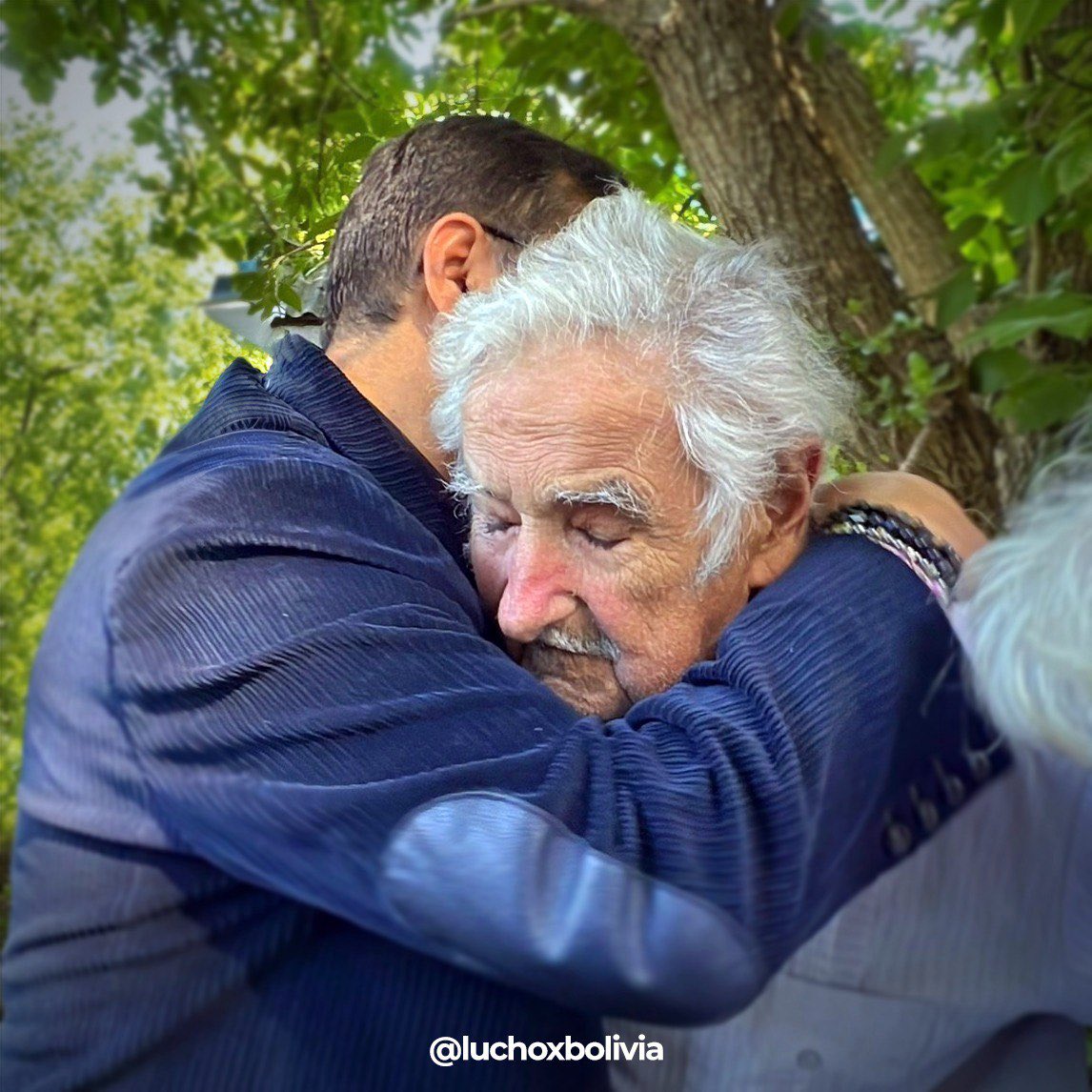 ¡Vuela alto querido Pepe!

Con el corazón profundamente entristecido nos despedimos de nuestro hermano y compañero José "Pepe" Mujica, un verdadero faro de esperanza, humildad y lucha por la justicia social. Su vida fue un testimonio de rebeldía y amor por su pueblo. 

Su legado