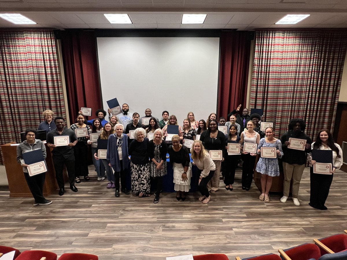 The Rotaract Club has returned to Chowan University! Earlier this semester, new members were inducted and seniors received their cords. Welcome back, Rotaract! 🌍🦅
#ChowanUniversity #Rotaract #ServiceAboveSelf #FaithFamilyFuture
