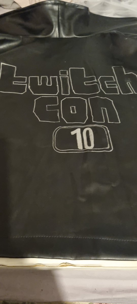 The start of my custom jacket for <a href="/TwitchCon/">TwitchCon</a> totally haven't left it till a few weeks b4 to start it!!!