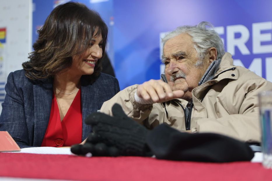 Querido Pepe, hace dos semanas estuvimos hablando de Sócrates, Homero y el ideal de belleza clásico. Por supuesto no faltó la sabiduría de tu adorado Quijote, libro que siempre tenías al lado. Y la conversación pasó de Helena de Troya a tu obsesión por la tierra, la vacas y como