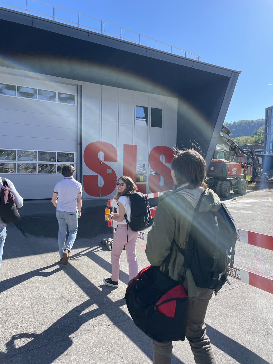 XRnanotech's tweet image. The @XRnanotech team had the unique chance to get a guided tour of the accelerator ring of the #SwissLightSource💫at @psich_en, which is only rarely possible as it must be shut down for this to happen. We are looking forward to what will be possible after the upgrade to #SLS 2.0