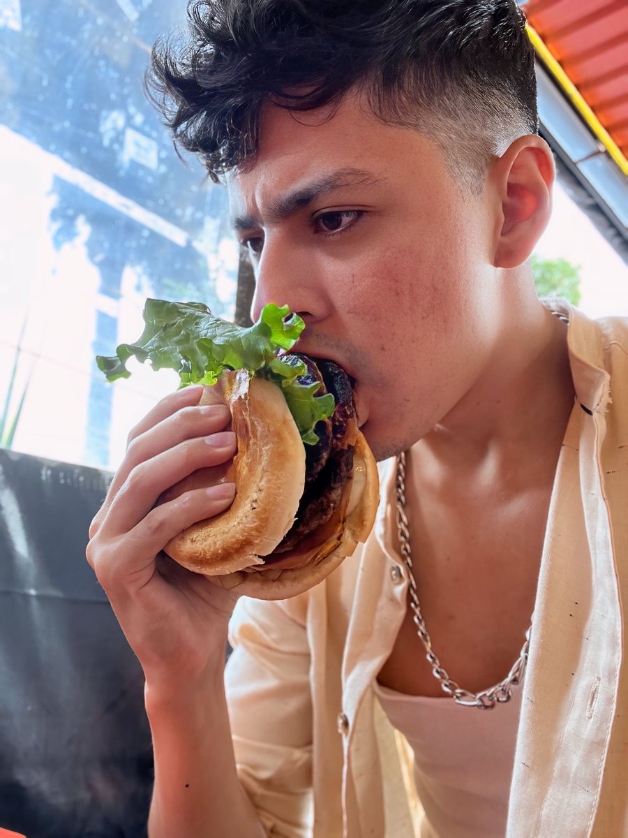 Quien diria que con esta cara que tengo tambien tendria un vergon escondido 🍆 // Mira en los comentarios 🥵