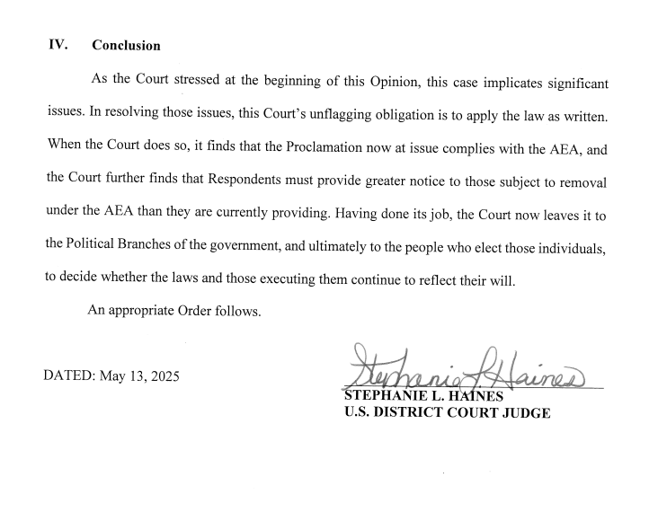 EricLDaugh's tweet image. 🚨 BREAKING - VICTORY: FIRST federal judge rules that Trump's use of the Alien Enemies Act to deport Venezuelan criminal Tren de Aragua members is LEGAL.
U.S. District Judge Stephanie Haines made this decision. She is a TRUMP-appointed judge.