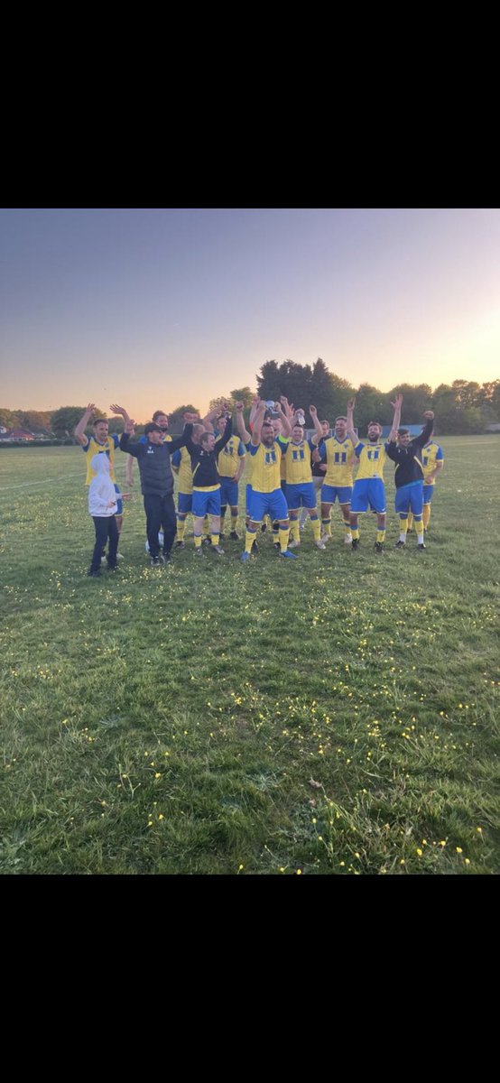 Honoured to present <a href="/norton_athletic/">Norton Athletic F.C.</a>  veterans with there league winners medals tonight plus the trophy 🏆!! Great season for the whole club 👏