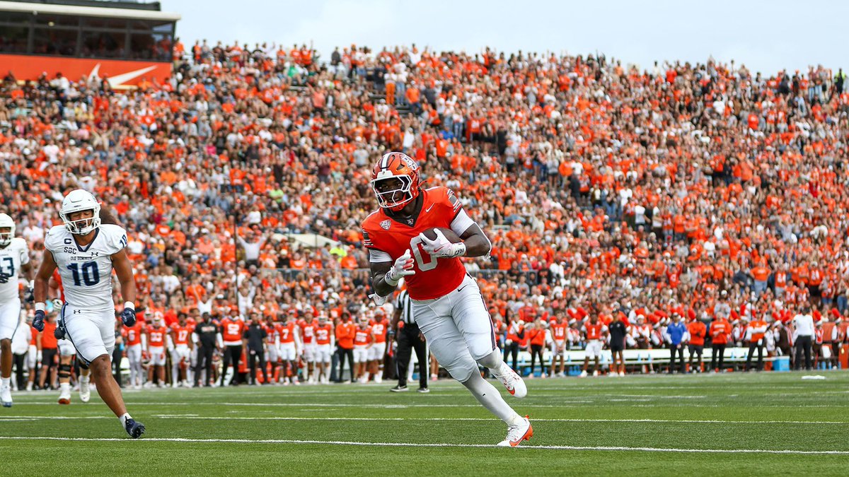 Deshawn Hall (@1take_d33) on Twitter photo Beyond Blessed to receive my second D1 offer from Bowling Green State University🏈
<a href="/BG_Football/">BGSU Football</a> <a href="/CoachCraw_/">Josh Crawford</a> <a href="/bobbycarr11/">Bobby carr</a> <a href="/TheJustinAlbert/">Coach Albert</a> <a href="/PrattvilleFB/">Prattville Lions Football</a> Beyond Blessed to receive my second D1 offer from Bowling Green State University🏈
<a href="/BG_Football/">BGSU Football</a> <a href="/CoachCraw_/">Josh Crawford</a> <a href="/bobbycarr11/">Bobby carr</a> <a href="/TheJustinAlbert/">Coach Albert</a> <a href="/PrattvilleFB/">Prattville Lions Football</a>