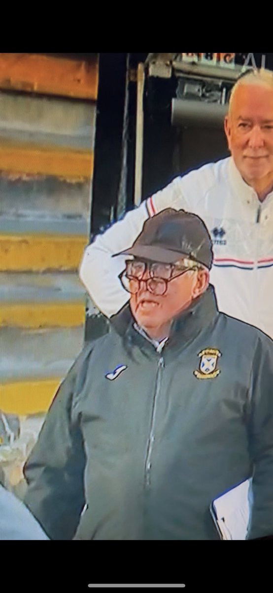 Bayview71's tweet image. Braw to watch East Fife v Annan on BBC Alba , plenty goals, action cards and of course ….sponsored by SpecsSpecsSaver