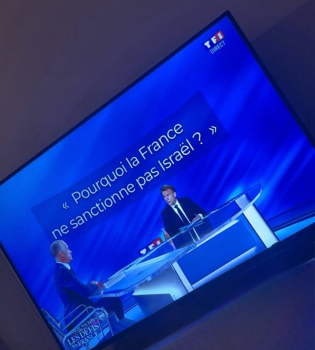 mo_bougouri's tweet photo. Quelqu’un a entendu une #reponse de @EmmanuelMacron ? #debat #Tf1direct https://t.co/WE39ISSCvw