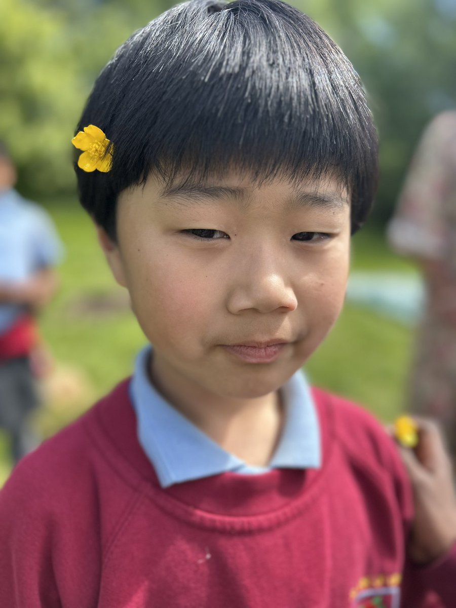 didyousayplay's tweet photo. We enjoyed our first week of Forest Kindergarten- we took the opportunity to explore the grounds safely and have some free play. L demonstrated great determination and focus trying to untangle Mrs Woolfries rope! @StRoseOfLimaPS #outdoors #learning #nature https://t.co/xmmAw92GLq