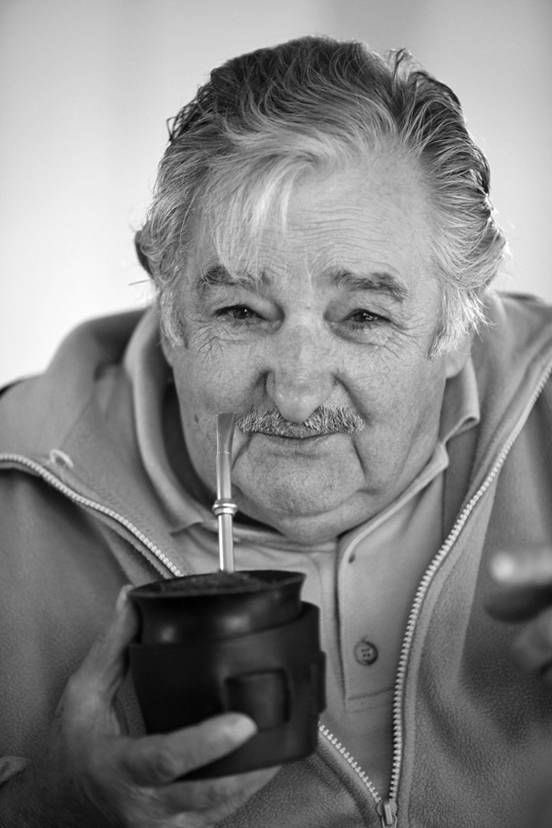 Lamento el fallecimiento del expresidente José “Pepe” Mujica. Ejemplo de honestidad, humildad, coherencia y compromiso con los que más necesitan.

Su legado trasciende fronteras, y su ejemplo seguirá siendo una guía para quienes creemos en una política con valores, con corazón y