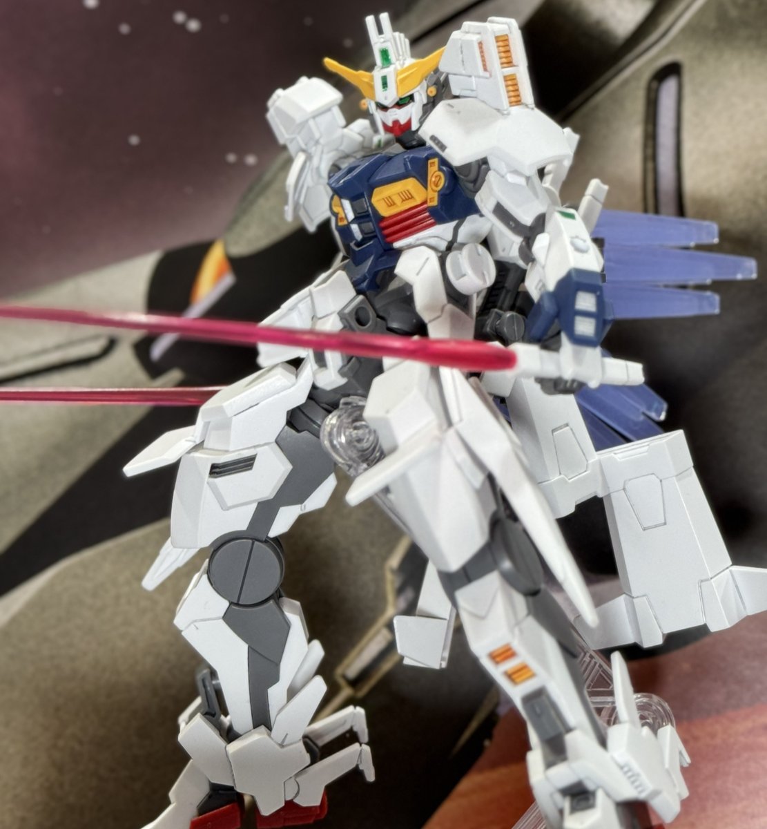 【#静岡ホビーショー 初展示✨】

『機動戦士ガンダムエイト』より「HG 1/144ガンダムジリウス」を最速展示！

特徴的な機体形状やカラーリングを成型色で徹底再現！

静岡ホビーショー特設ページはこちら！
bandai-hobby.net/site/shs25/
#ガンプラ