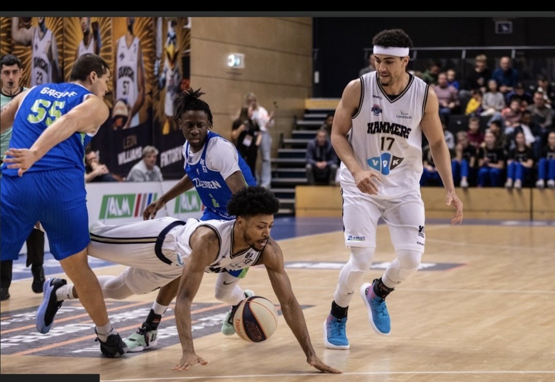 Na de 103-71 nederlaag tegen <a href="/ZZLeiden_Online/">ZZLeiden Online</a> heeft <a href="/LandstedeBasket/">Landstede Hammers</a> donderdag om 19.30 uur in <a href="/LandstedeSport/">Landstede Sportcentr</a> maar één taak: winnen!

landstedehammers.nl/landstee-hamme…

Support jij the players naar de zege? Scoor je tickets dan op landstedehammers.nl/tickets 

#hammertime #landstedehammers