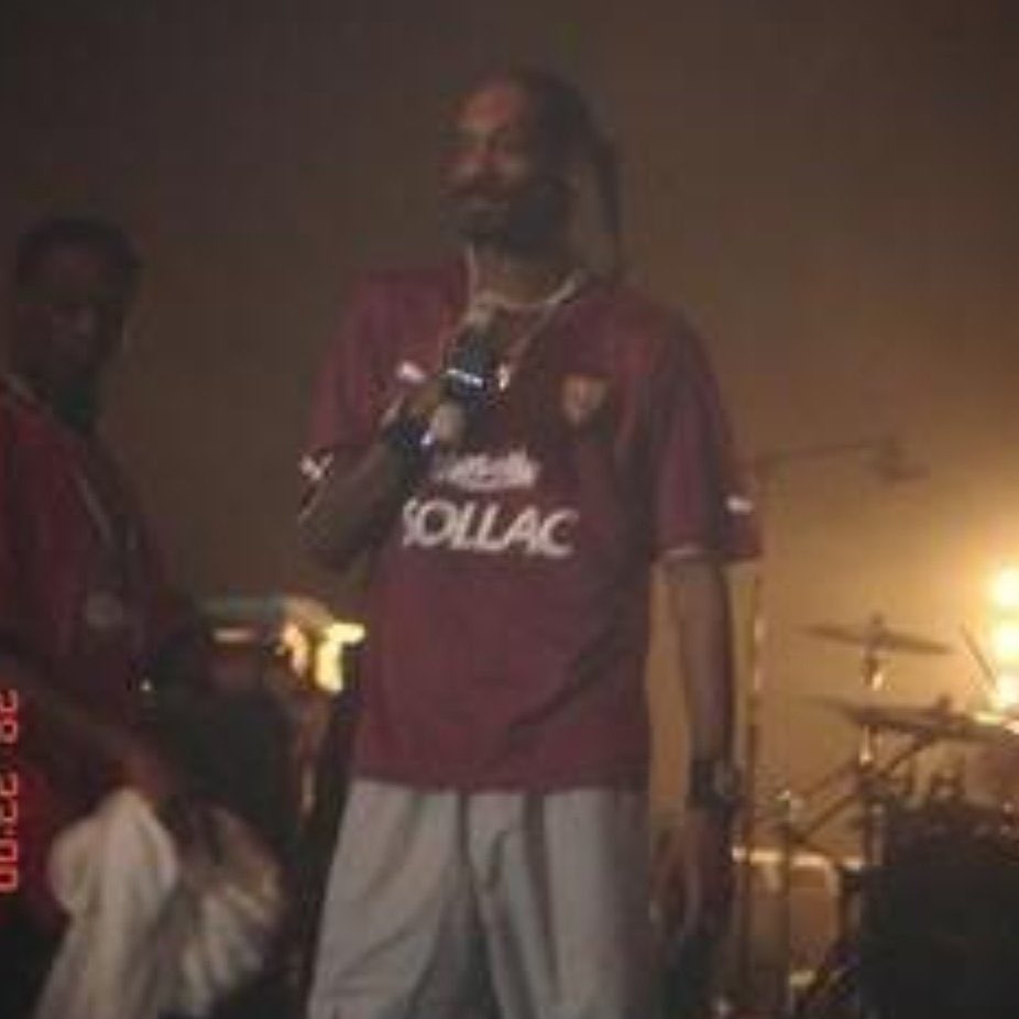 flodas_yt's tweet photo. Qui d’autre que Snoop Dogg https://t.co/xbPKxOG2Oh