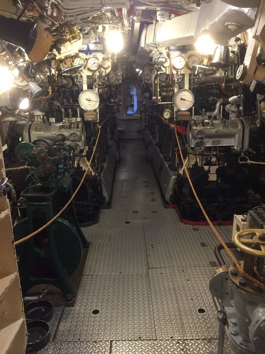 mainlymuseums's tweet image. Not a whole lotta room inside one of these things but Richard can squeeze us all in. 
mainlymuseums.com/post/1126/roya…
@wreckmasterjay #museums #museumfromhome #portsmouth