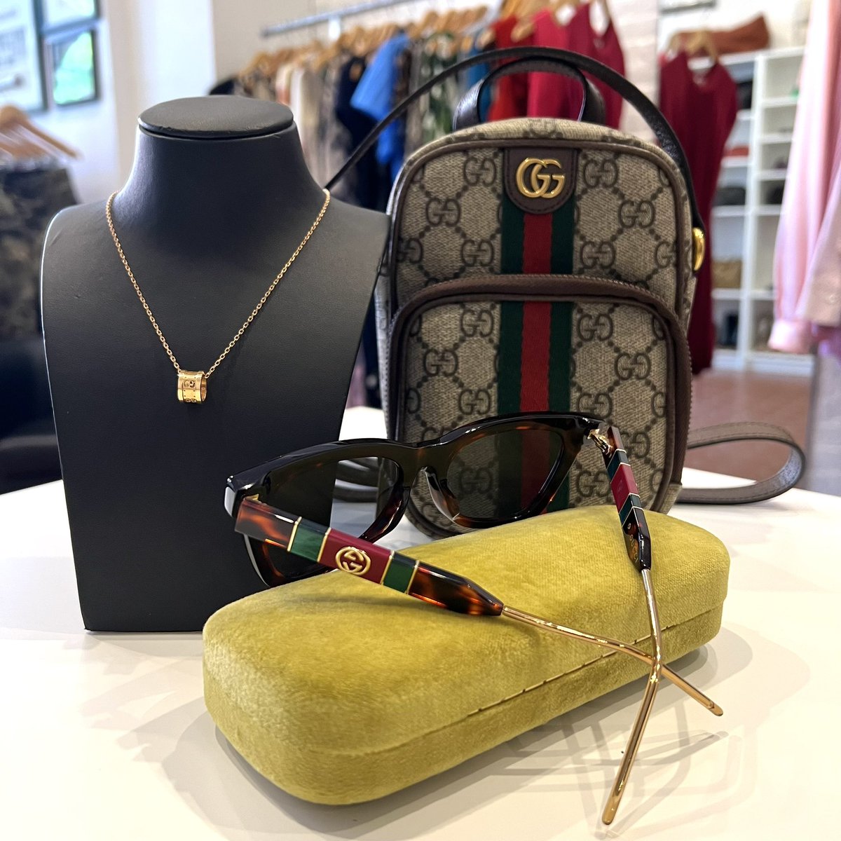 vintagetastebos's tweet image. A great day for some Gucci! We always love getting new Gucci pieces in store, like this Mini Ophidia Messenger Bag, necklace &amp;amp; sunglasses. 

Click our website Product page for designers, sizes &amp;amp; prices. 

#womensconsignment #mensconsignment #highendconsignment #highendfashion