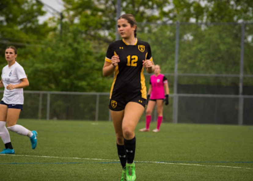 Great team win tonight 9-1 vs SMN. Goals: Royer-1, McLaughljn-1, Safly-2, Van DeVenter-2, and Burge with the hat trick. Assists: Abe-1, Safly-1, Amescua-2 and VanDeventer-2. Great job ladies!