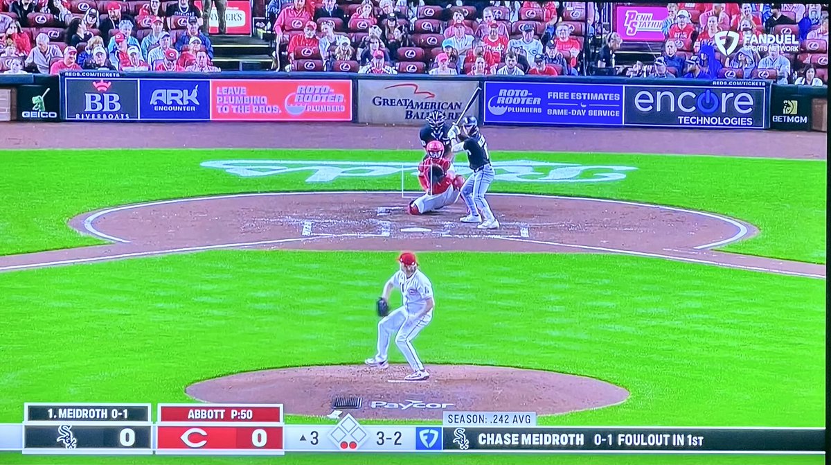 Craig Way (@hornvoice) on Twitter photo Does anyone else find it ironic that on the day ā¦<a href="/RobManfred/">Rob Manfred</a>ā© lifted the lifetime ban on those who have since diedānamely, 1919 Black Sox and Pete Rose, that the White Sox and Reds, who played in that infamous 1919 World Series, are playing each other tonight in Cincinnati? Does anyone else find it ironic that on the day ā¦<a href="/RobManfred/">Rob Manfred</a>ā© lifted the lifetime ban on those who have since diedānamely, 1919 Black Sox and Pete Rose, that the White Sox and Reds, who played in that infamous 1919 World Series, are playing each other tonight in Cincinnati?