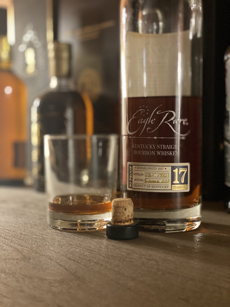 Feeling a little nostalgic tonight. Enjoying a pour of the first release of Eagle Rare 17 year old, distilled in 1982 and bottled in 2000. Damn good bourbon. Cheers friends. Drink the good stuff.