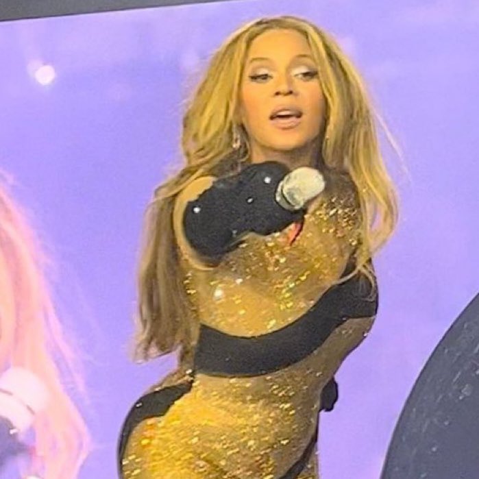 ★ PURE THIQUE ★ tweet media