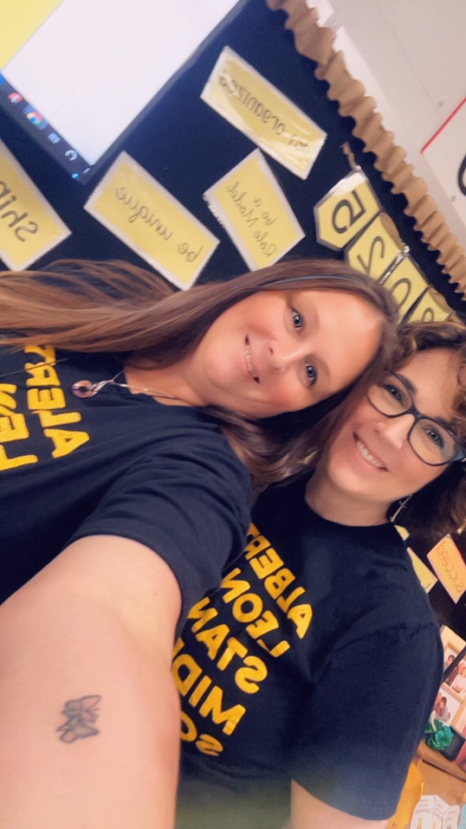 Twin day today 😊<a href="/ALSBulldogs/">A.L Stanback Middle</a>