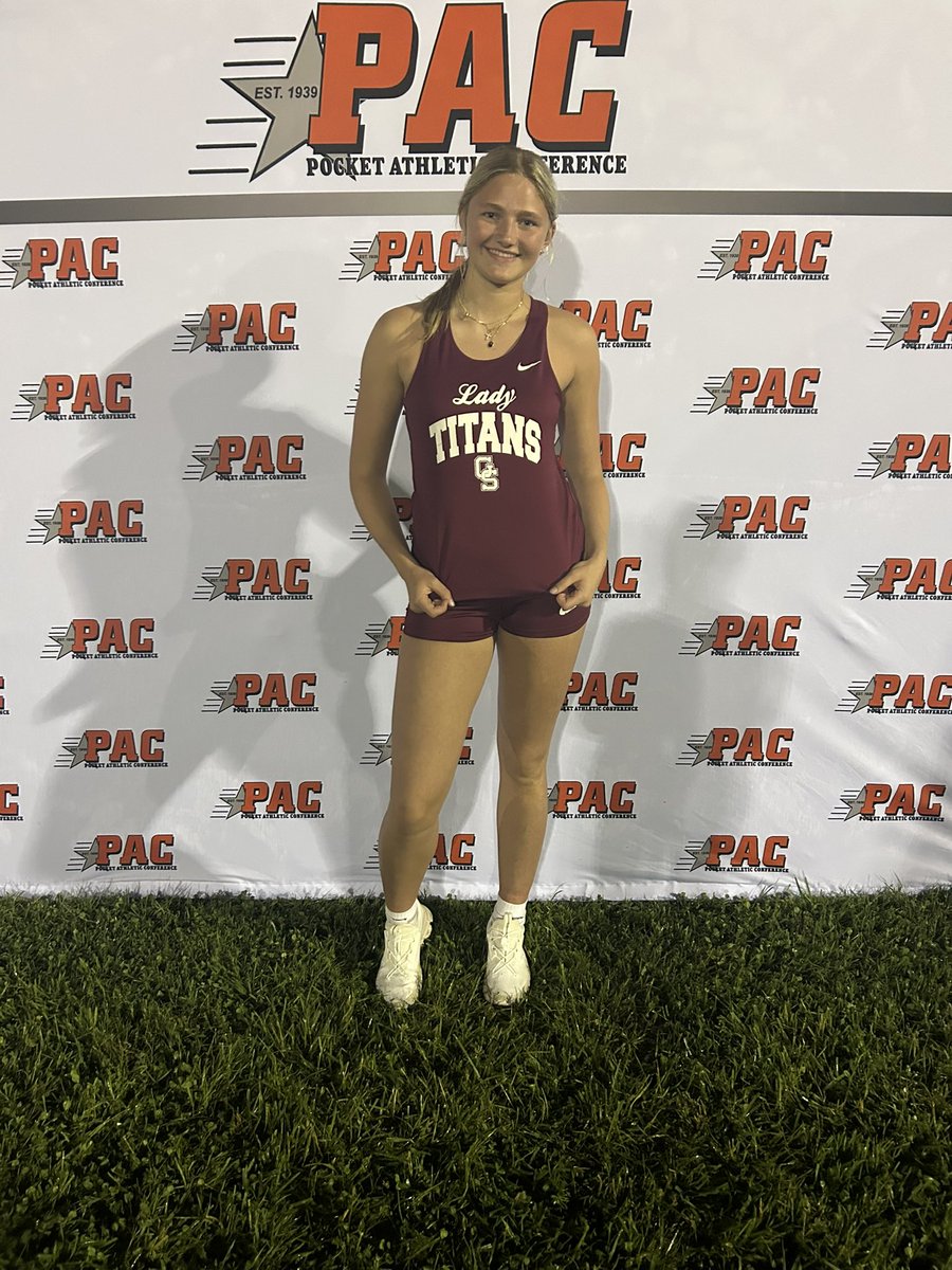 🥇PAC CHAMP🥇 

Congrats to Lady Titan Paige Schnaus! 
She is the PAC Champion in Girls High Jump with a jump of 5’1”!!

Great job Paige!!

#titanpride
