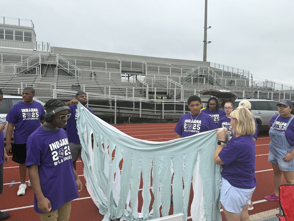 Dr. Linda Watkins (@drlindawatkins) on Twitter photo Our PT, Dr. Davis, helping student volunteers get the car wash station ready! ๐งฝ๐ซง Love the thoughtful, creative activities our team puts together! ๐ <a href="/ToddAHawks/">Todd Hawks</a> <a href="/MeghanHighfield/">Meghan Highfield</a> #wearewayne Our PT, Dr. Davis, helping student volunteers get the car wash station ready! ๐งฝ๐ซง Love the thoughtful, creative activities our team puts together! ๐ <a href="/ToddAHawks/">Todd Hawks</a> <a href="/MeghanHighfield/">Meghan Highfield</a> #wearewayne